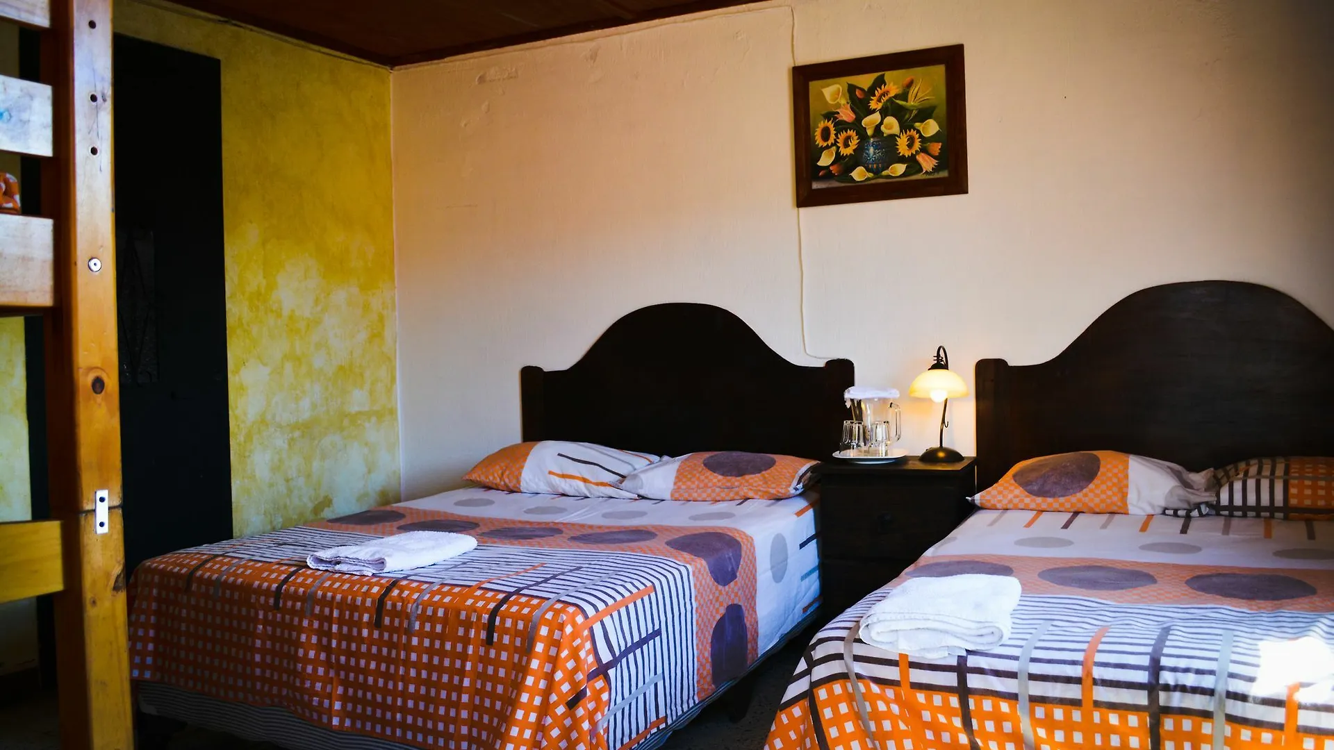 Hotel Don Pedro Antigua 2*,